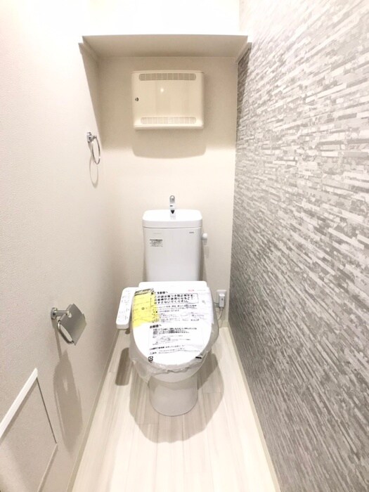 物件内観写真8　(トイレ)