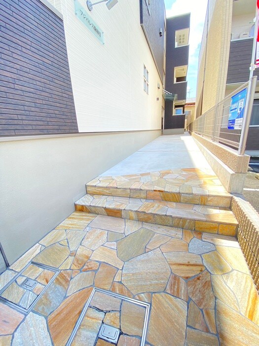 物件外観写真6　(その他)