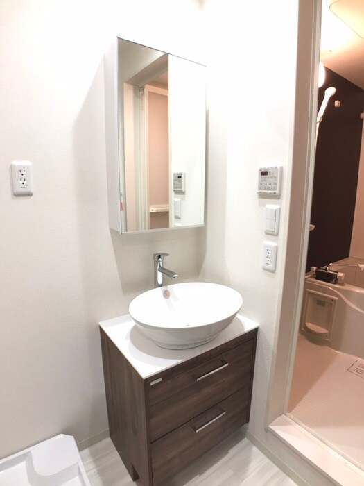 物件内観写真11　(洗面)