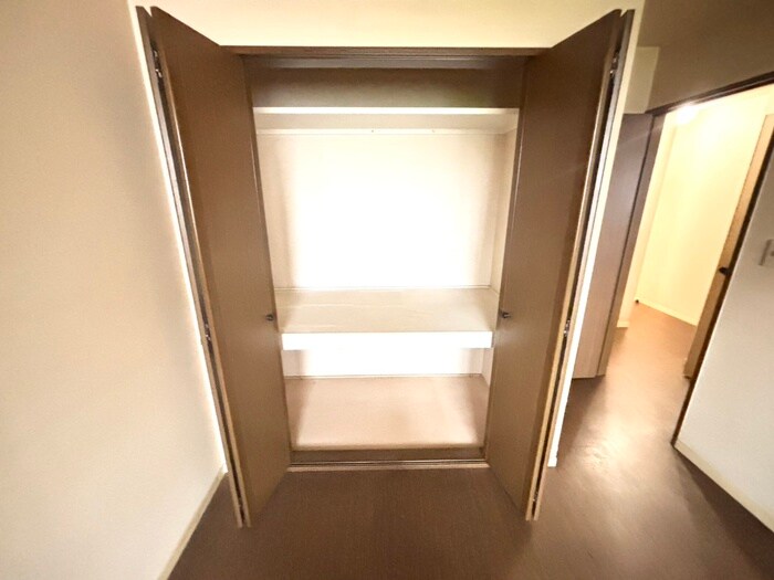 物件内観写真15　(収納)