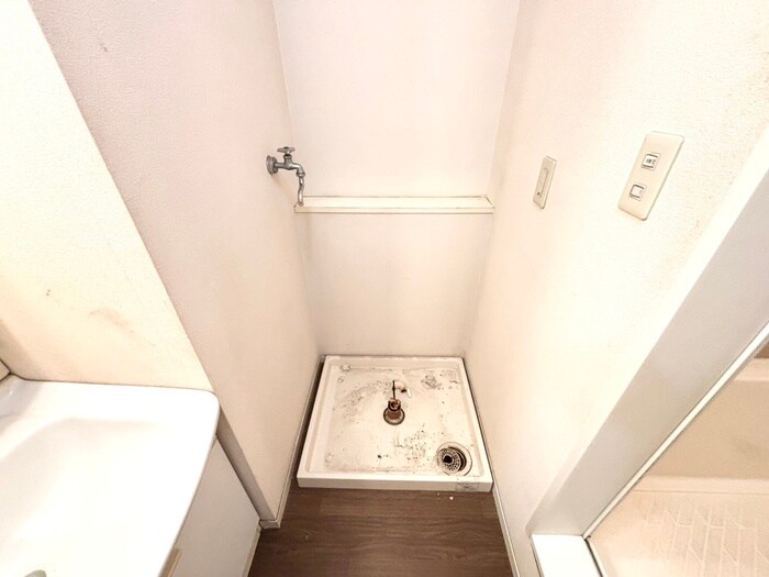 物件内観写真20　(洗濯機置場)