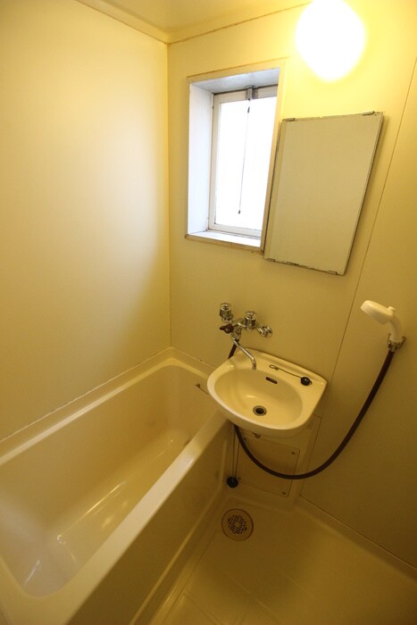 物件内観写真9　(バス／シャワールーム等)