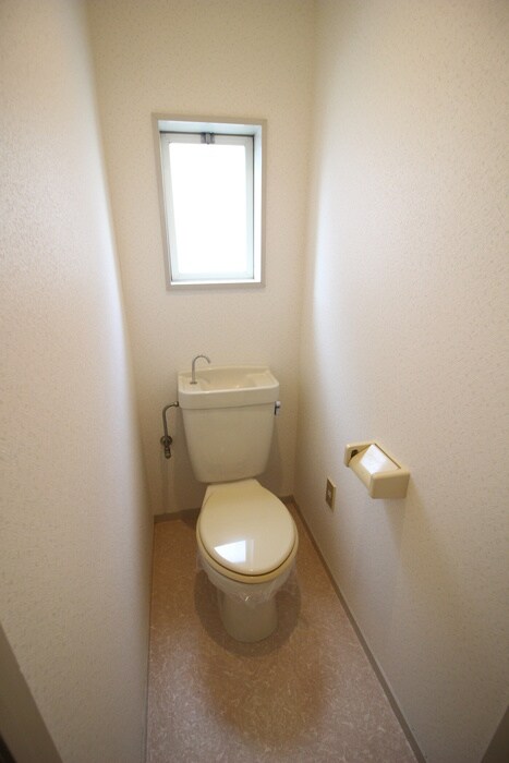 物件内観写真11　(トイレ)