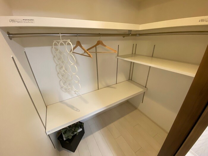 物件内観写真13　(収納)