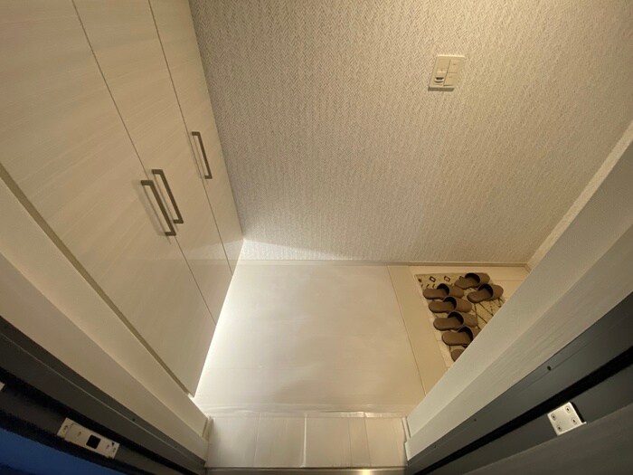 物件内観写真15　(玄関)