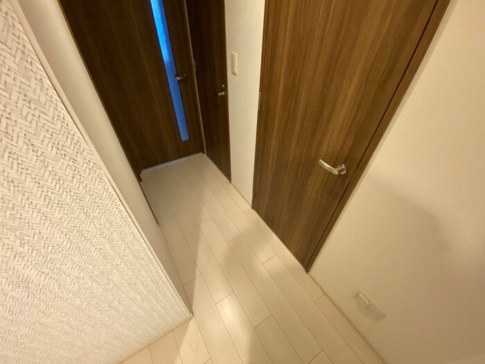 物件内観写真17　(廊下)