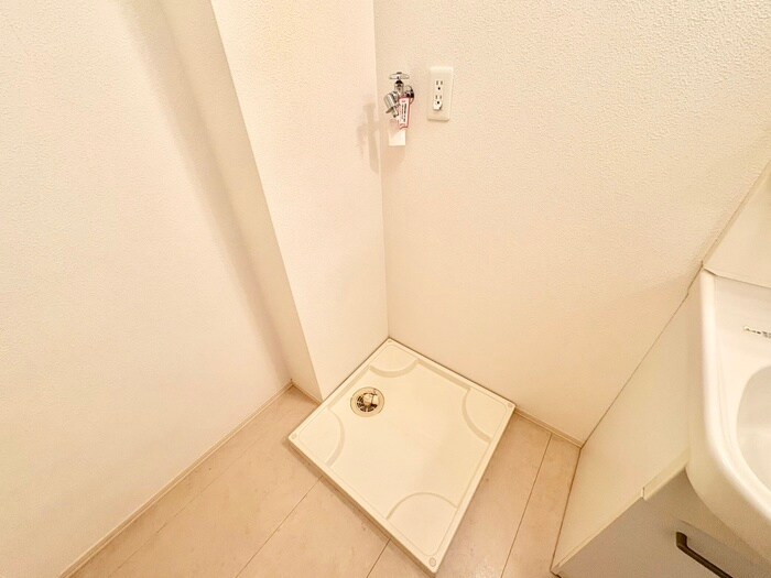 物件内観写真18　(洗濯機置場)