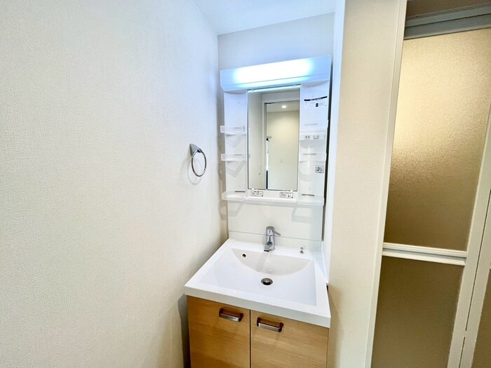 物件内観写真12　(洗面)