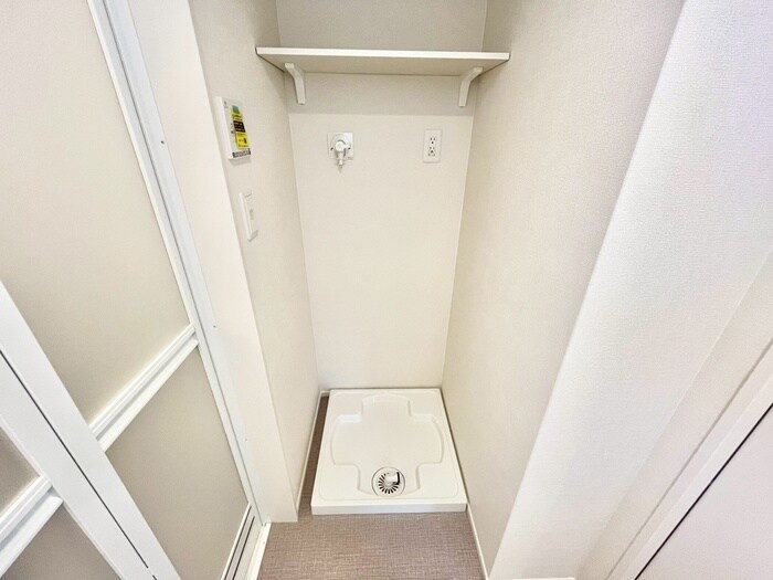 物件内観写真18　(洗濯機置場)