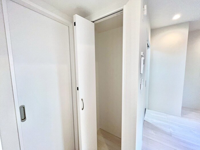 物件内観写真18　(収納)