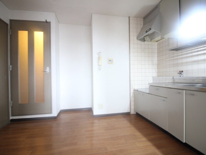 物件内観写真10　(居室)