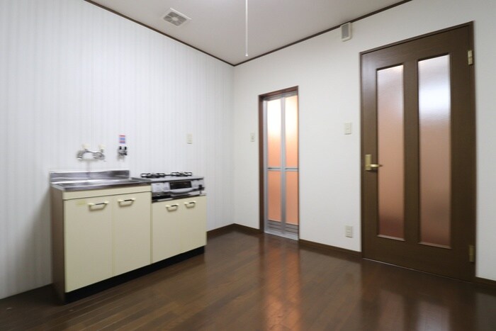 物件内観写真6　(居室)