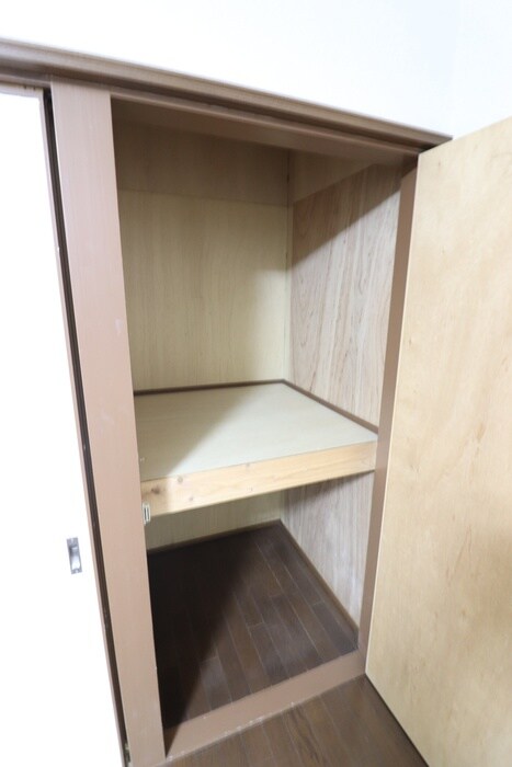 物件内観写真15　(収納)