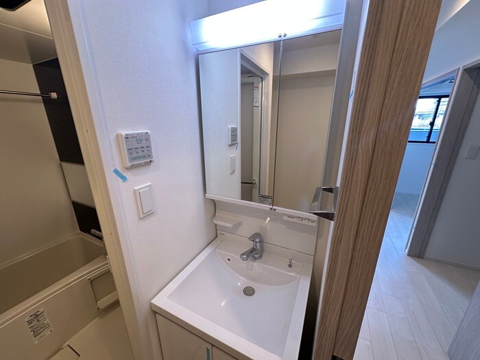 物件内観写真9　(洗面)