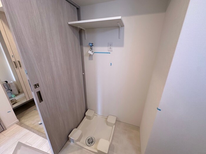 物件内観写真10　(洗濯機置場)