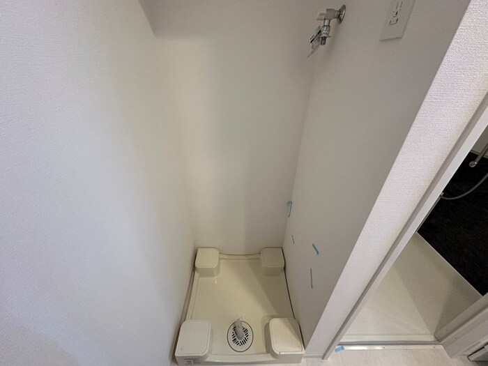 物件内観写真10　(洗濯機置場)