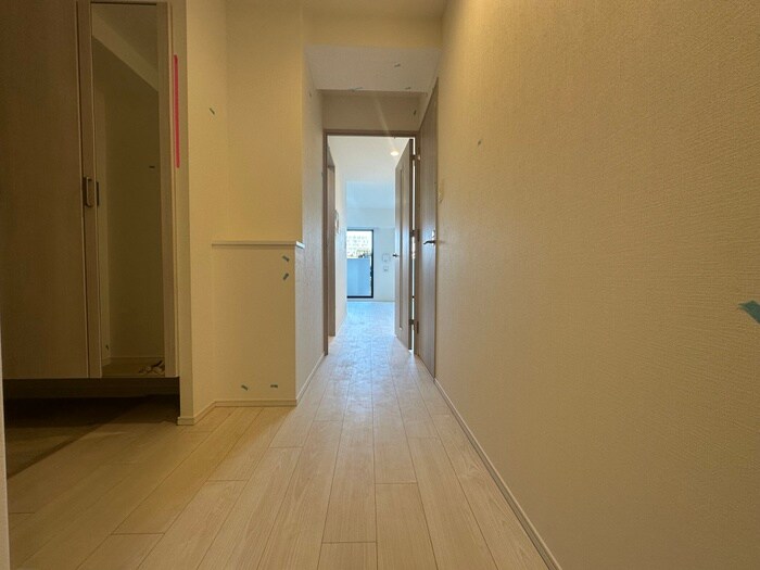 物件内観写真17　(廊下)
