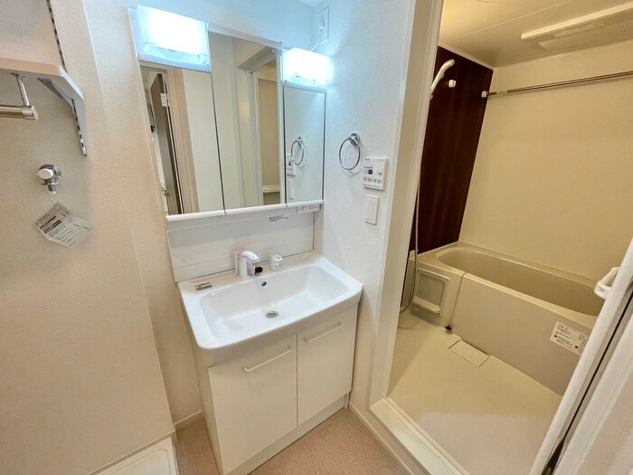 物件内観写真13　(洗面)