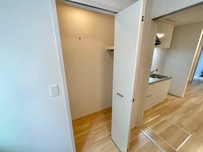 物件内観写真14　(収納)