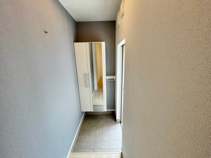 物件内観写真15　(玄関)