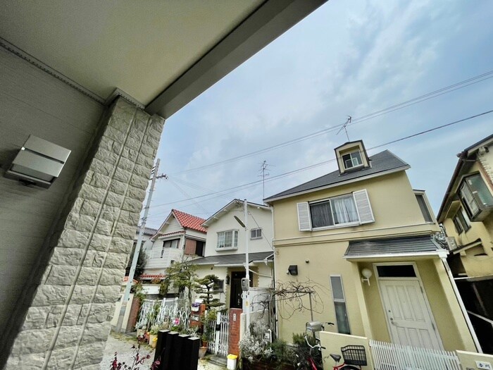 物件内観写真18　(室内からの展望)