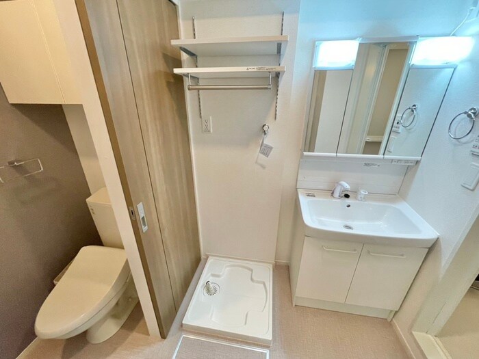 物件内観写真19　(洗濯機置場)