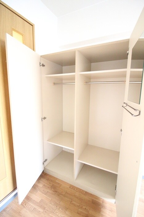 物件内観写真11　(収納)