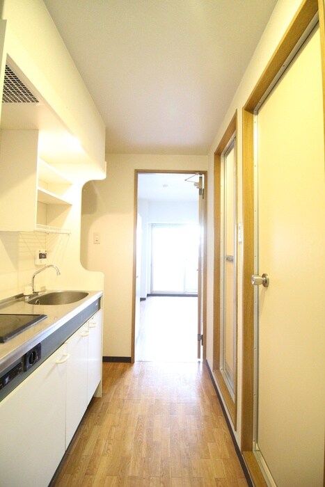 物件内観写真12　(廊下)