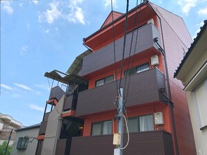 セゾン神田外観写真