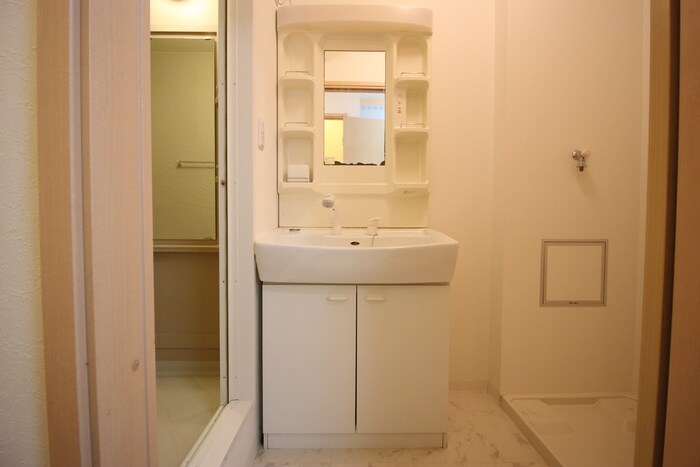 物件内観写真15　(洗面)