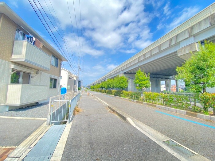 物件外観写真6　(周辺環境)