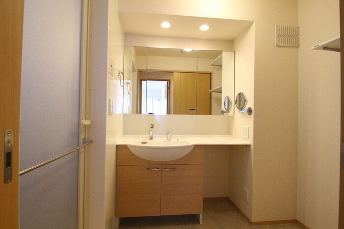 物件内観写真11　(洗面)
