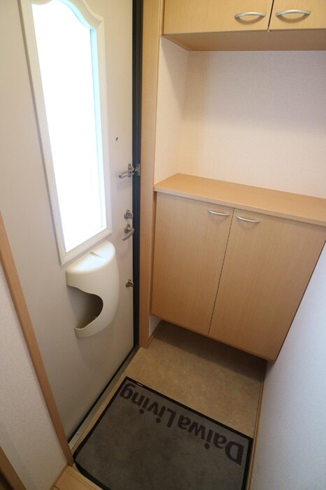 物件内観写真15　(玄関)