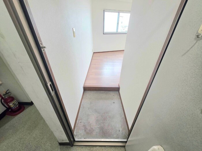 物件内観写真20　(玄関)