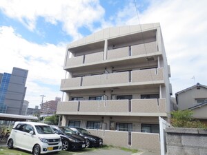 リヴェール西新町外観写真