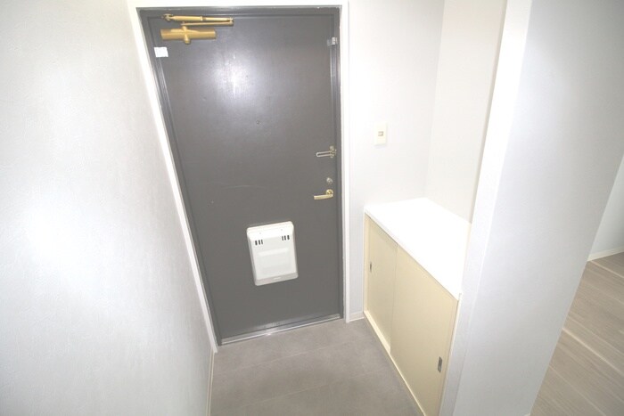 物件内観写真19　(玄関)