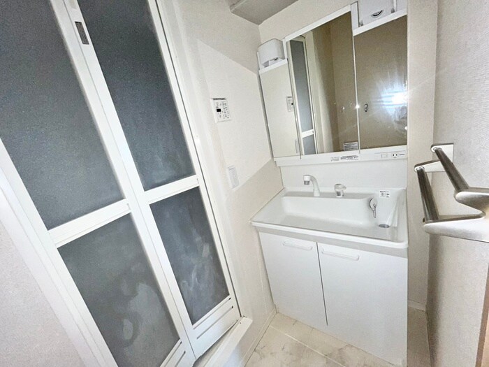 物件内観写真13　(洗面)