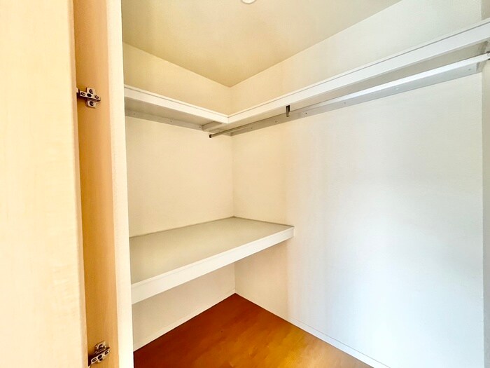 物件内観写真16　(収納)