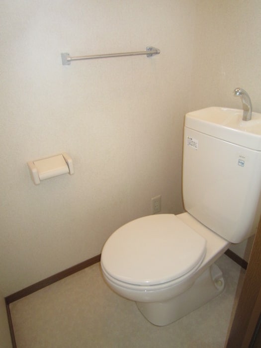 物件内観写真13　(トイレ)