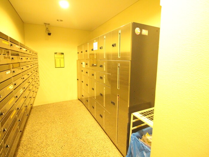 物件外観写真4　(建物設備)