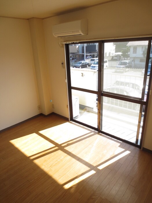 物件内観写真6　(居室)