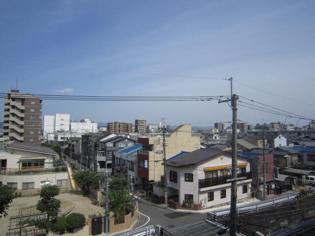 物件内観写真16　(室内からの展望)