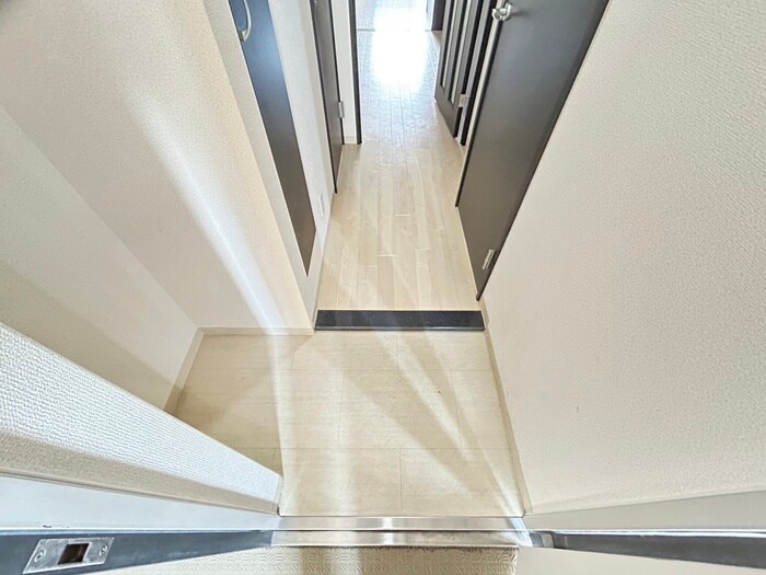 物件内観写真19　(玄関)