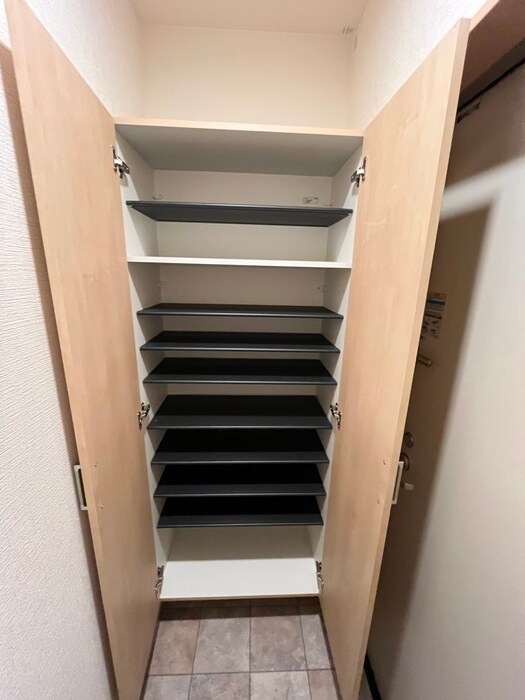 物件内観写真19　(靴箱)