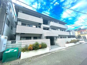 クリスタルパレス外観写真