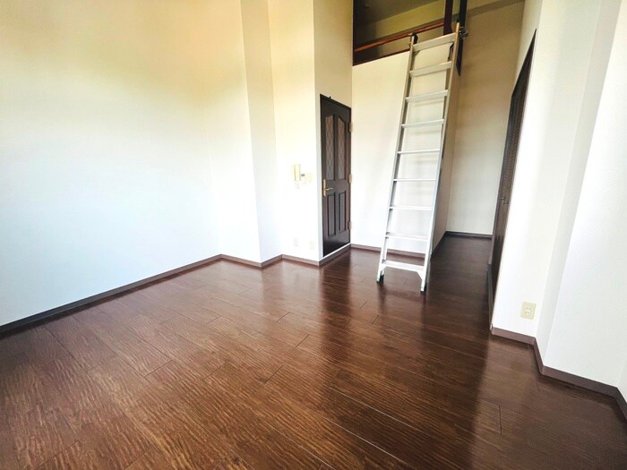 物件内観写真18　(居室)