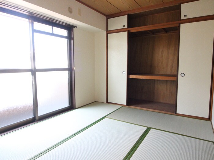 物件内観写真10　(居室)