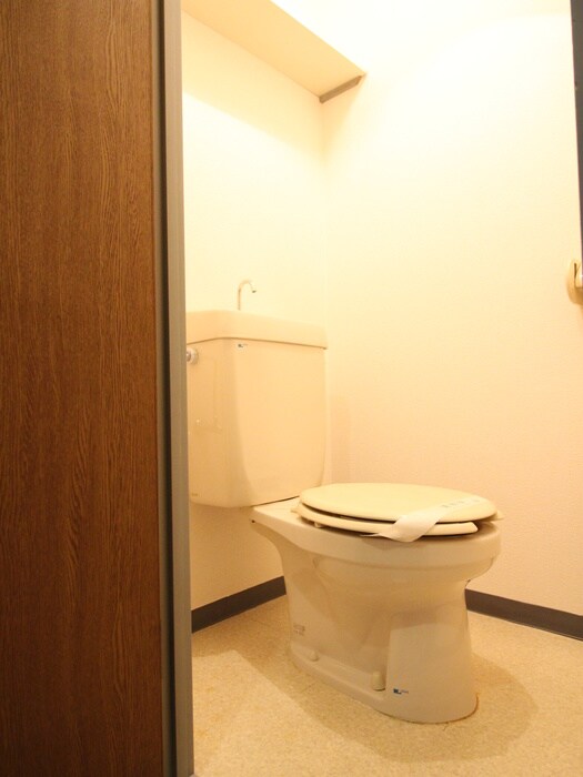 物件内観写真13　(トイレ)