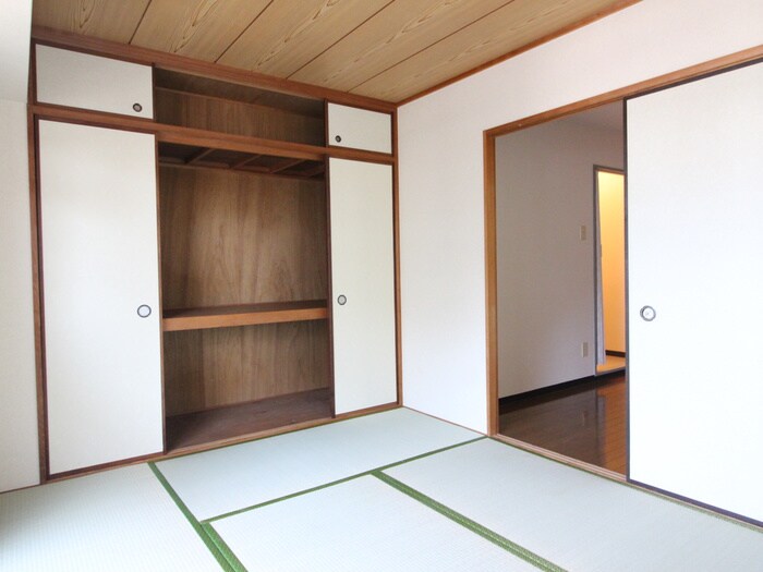 物件内観写真18　(収納)