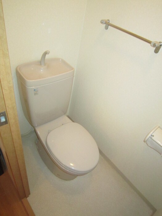 物件内観写真12　(トイレ)